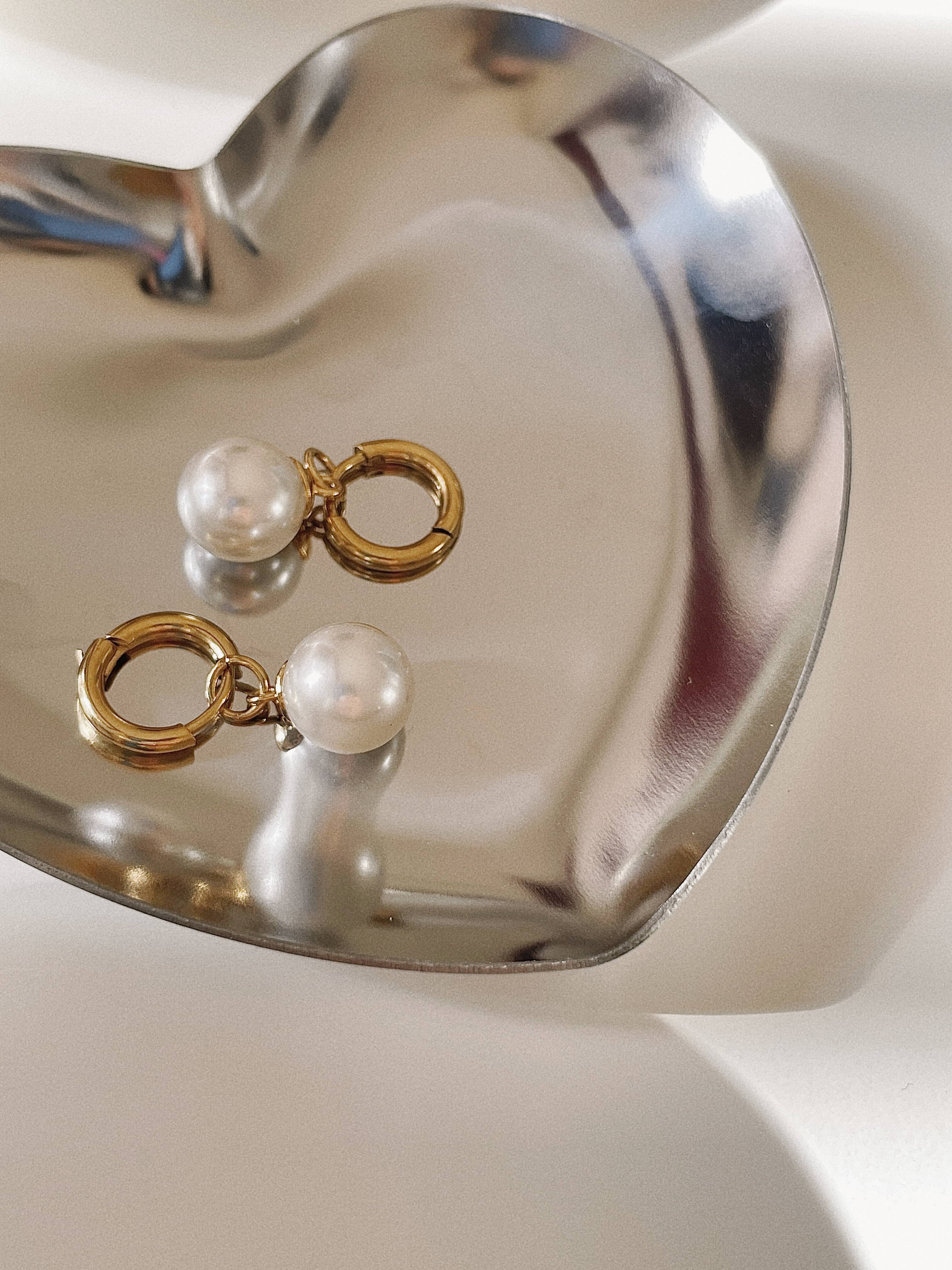 7 rings 经典复古气质钛钢+贝珠珍珠耳环温柔精致小巧时尚耳环