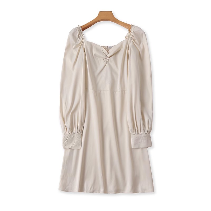 百搭纯色泡泡袖连衣裙显瘦