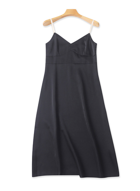 高品质黑色吊带连衣裙 夏季新款时尚女中长款显瘦仿真丝裙子17162