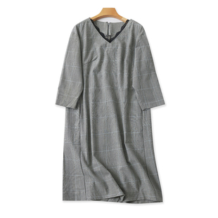 春夏新款 长袖 打底宽松女套头裙J 中长款 V领蕾丝千鸟格连衣裙