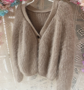 杏色加厚棒针粗线编大V披肩开衫 简单大气加绒加厚毛线衣兔毛