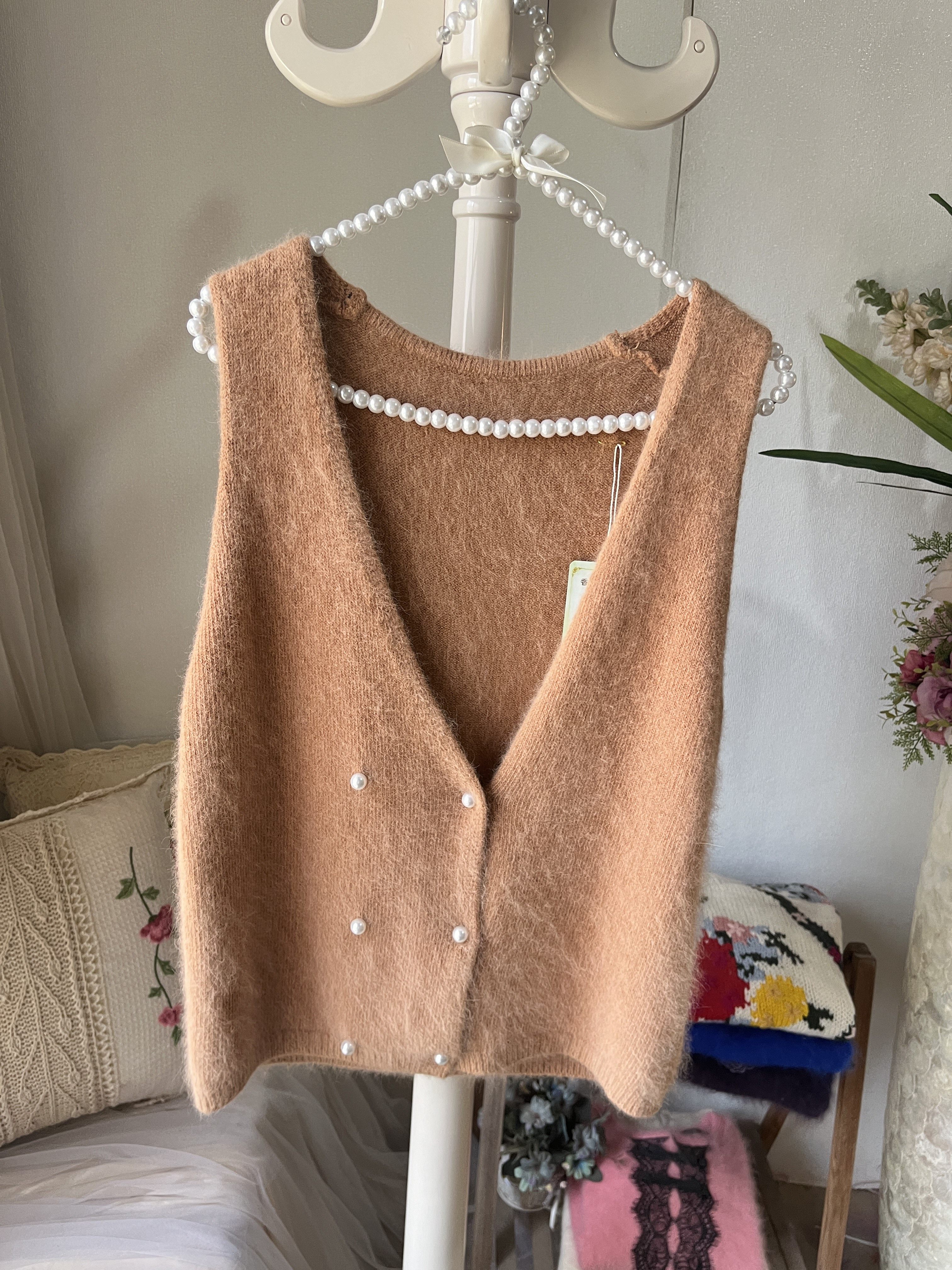 日系森系文艺黄色V领针织马甲背心坎肩宽松慵懒风针织羊毛毛衣