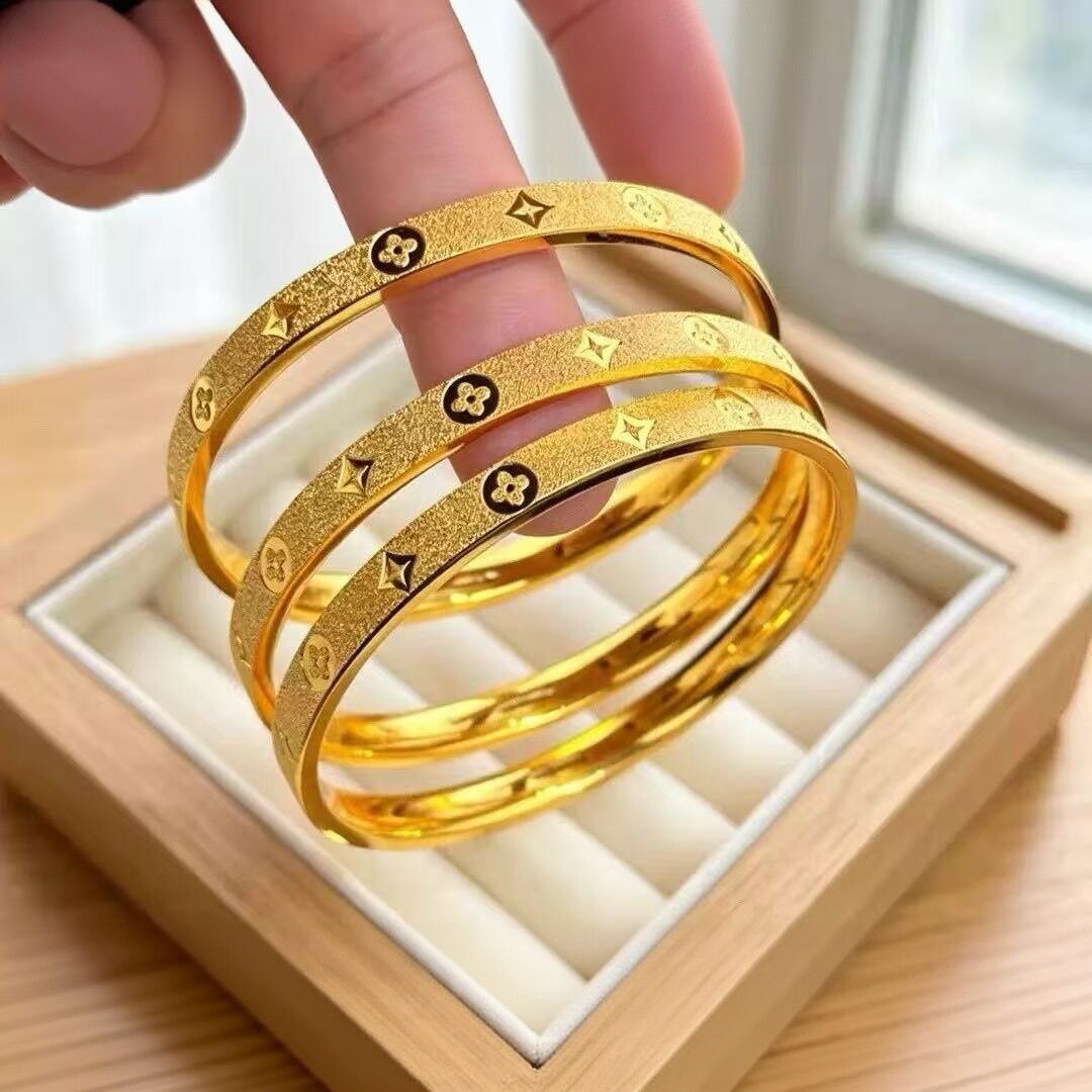 归真居仿真金古法四叶草老花沙金手镯首饰百搭手环镯子黄金色轻奢