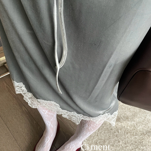 ciment 百搭松紧腰丝绒下摆蕾丝花边半身裙 白色灰色