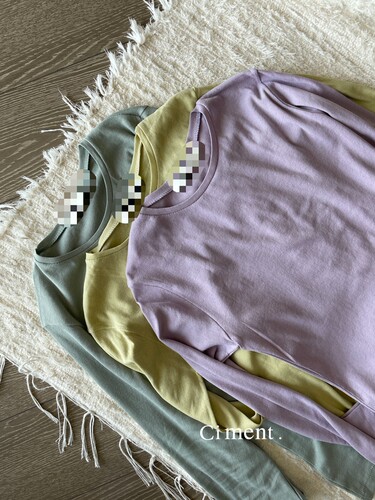 舒适圆领彩色打底衫上衣