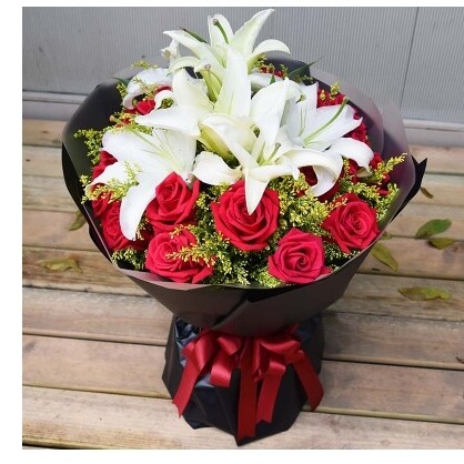 上海青浦区赵巷镇徐泾镇家乐福富绅国际鲜花店520速递玫瑰花束