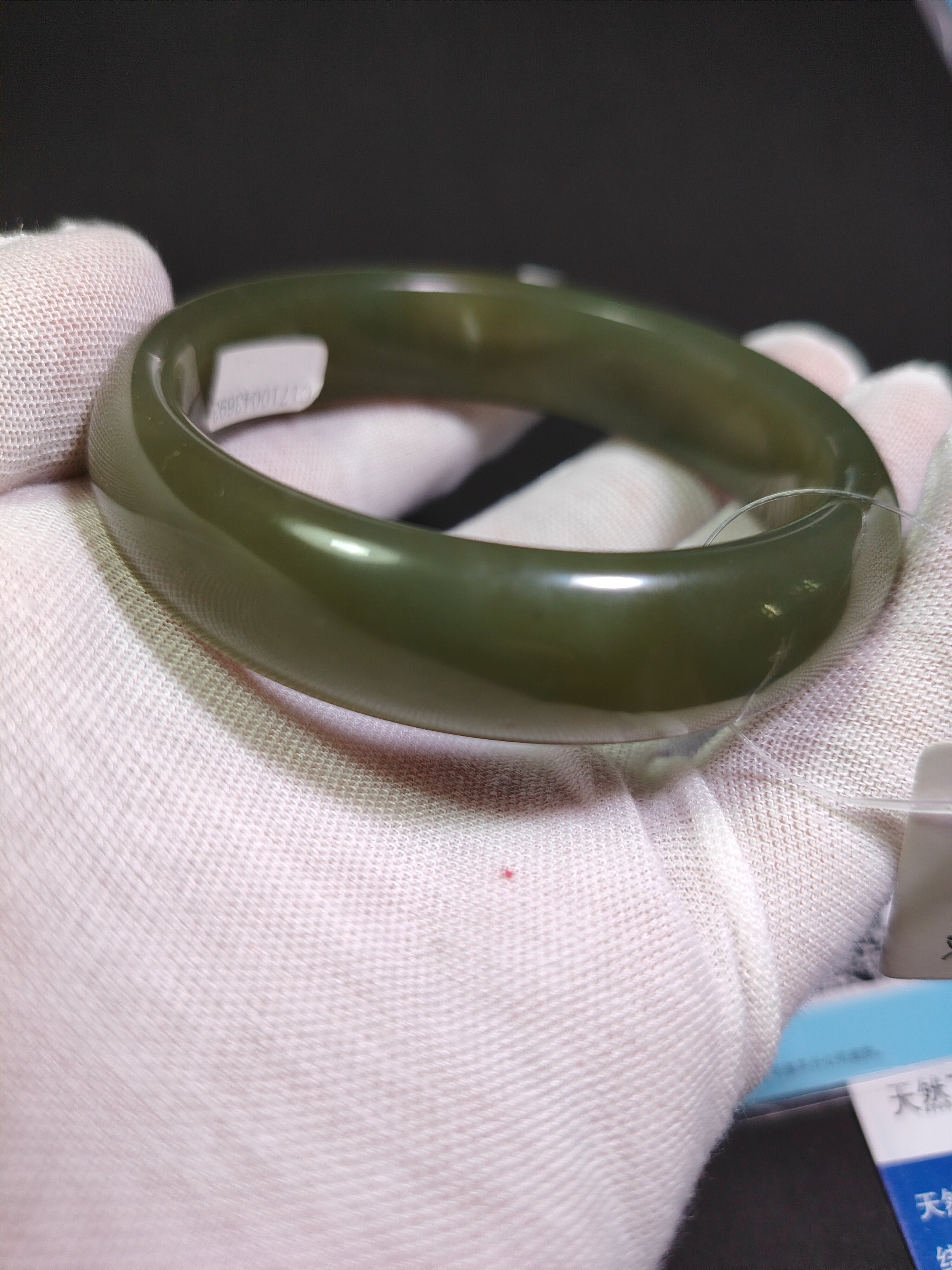 一物一拍11特价｜天然和田玉晴水湖水绿手镯平安镯60.6圈口