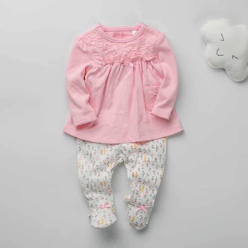 Coffret cadeau pour bébé - vêtements CT67019 - Ref 1951221 Image 4
