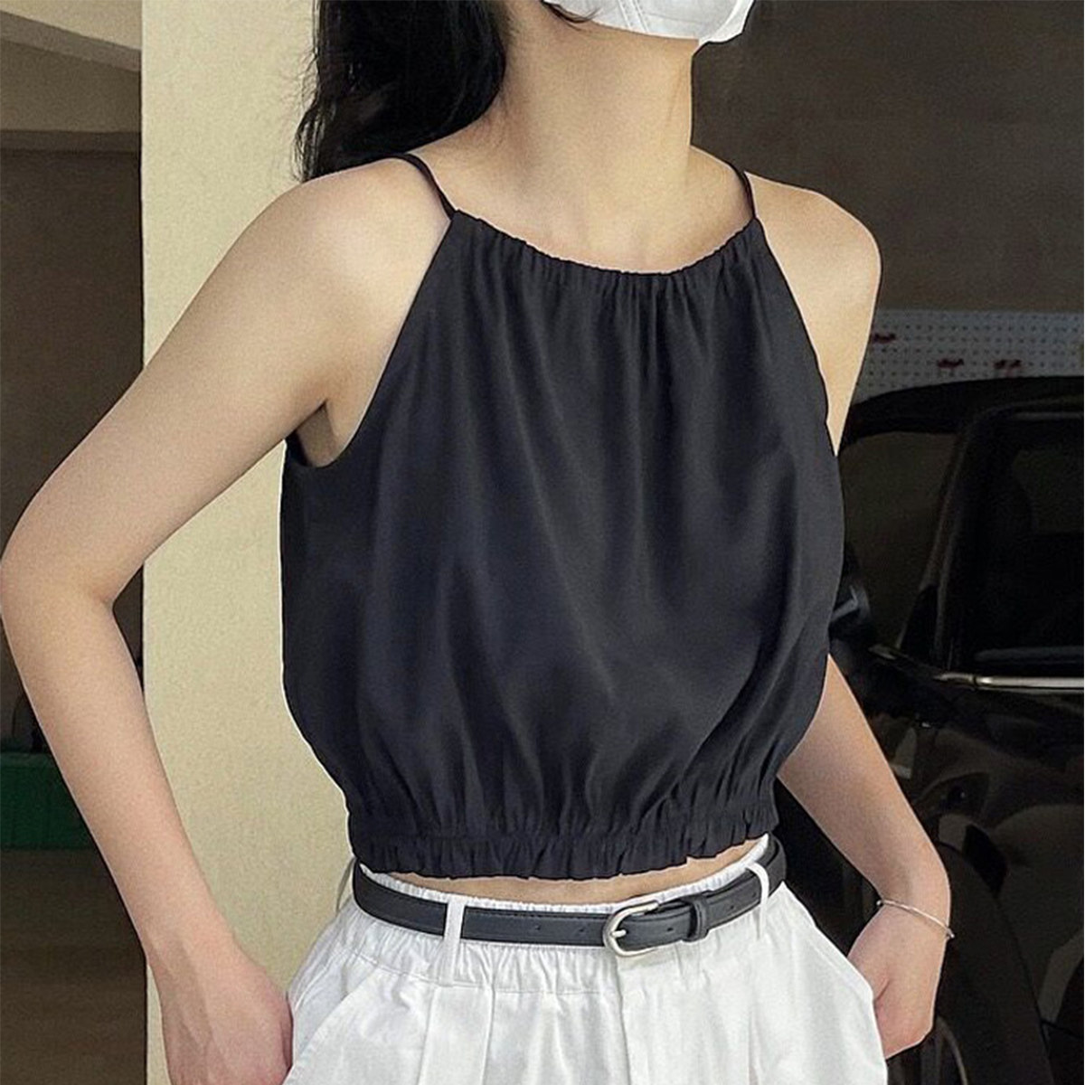 挂脖小吊带背心夏季薄款外穿黑色宽松显瘦无袖削肩上衣女