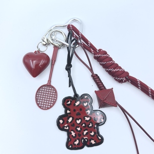 设计感miu系新款皮质挂件爱心豹纹小熊挂绳包挂手机链车挂钥匙扣