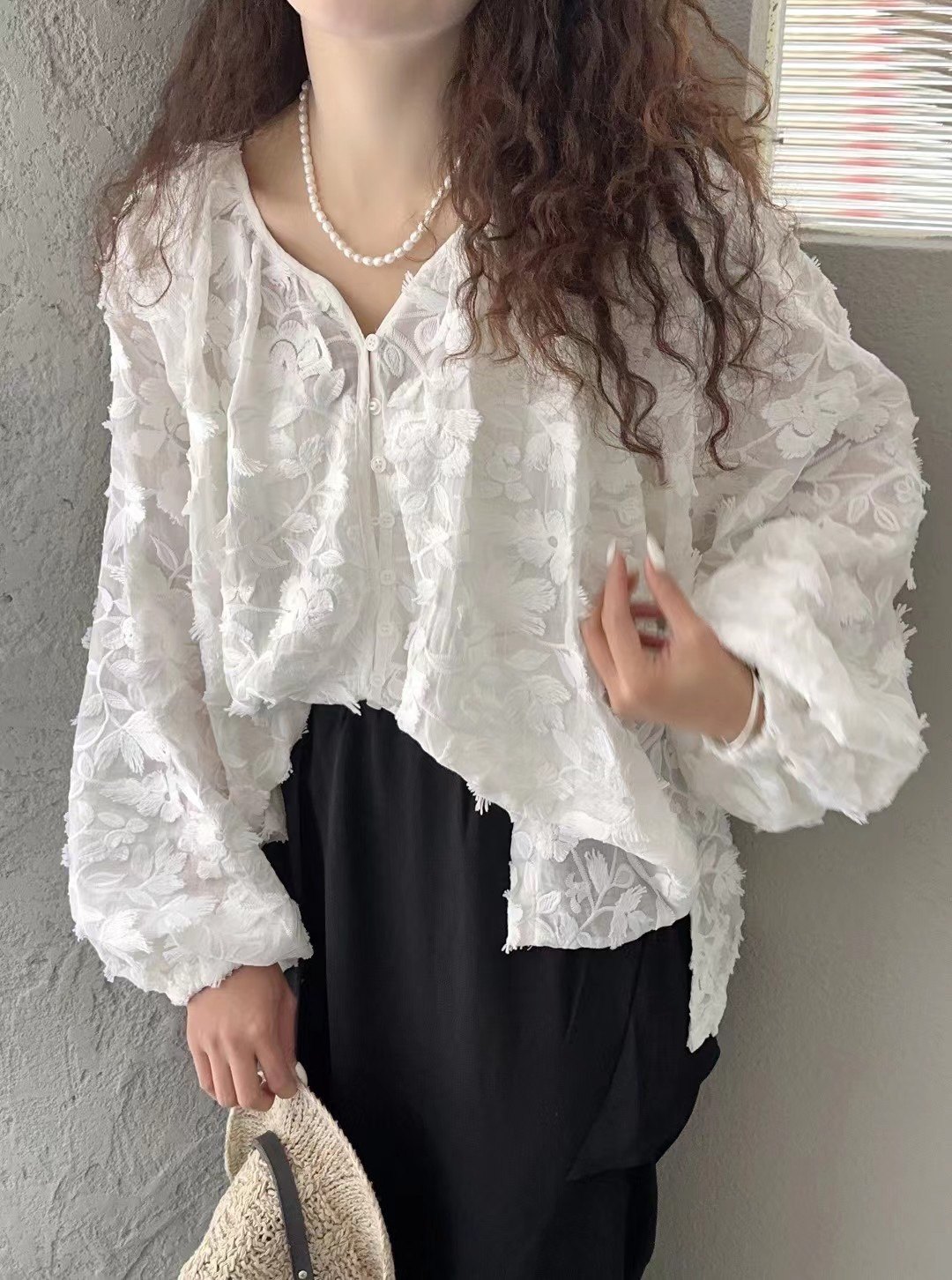 bolatu柏拉图立体重工绣花白色衬衫女新款长袖棉麻衬衣ins潮23047