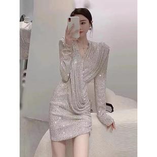 小香风跨年连衣裙女冬季2025新款法式闪闪亮片新年战袍年会礼服裙