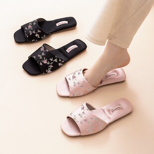 百搭温柔气质凉拖鞋 法式 新款 女居家2026夏季 小碎花田园风一字拖鞋
