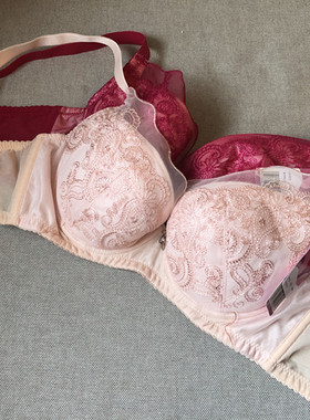古今 专柜正品 调整型聚拢刺绣 薄杯 收副乳 文胸 内衣女0F935