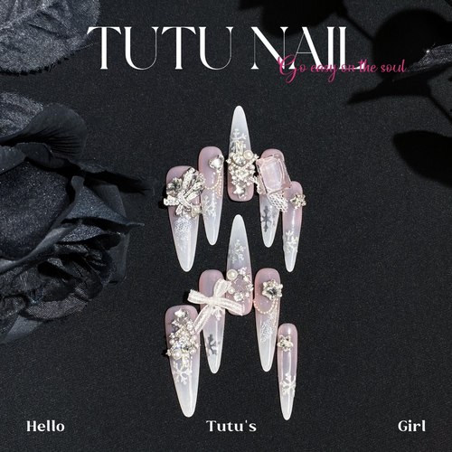 重工裸色蕾丝穿戴甲TUTUNAIL