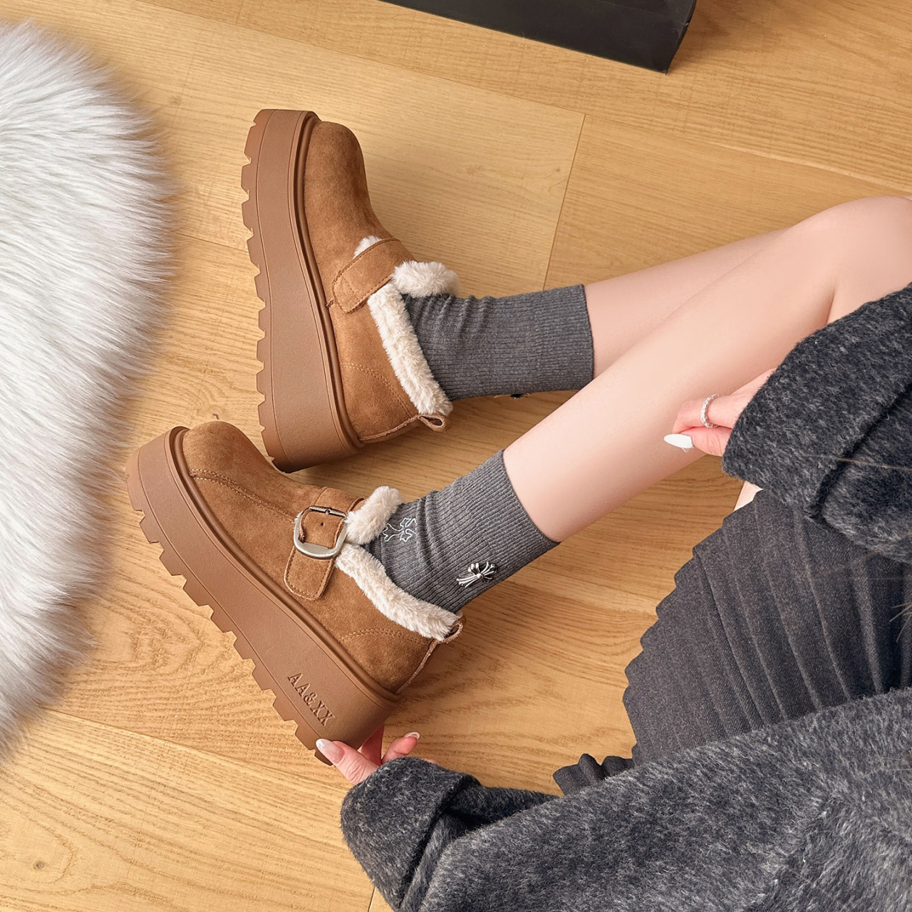 2025新款加绒增高厚底勃肯鞋女