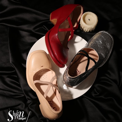 复古玛丽珍粗跟圆头单鞋