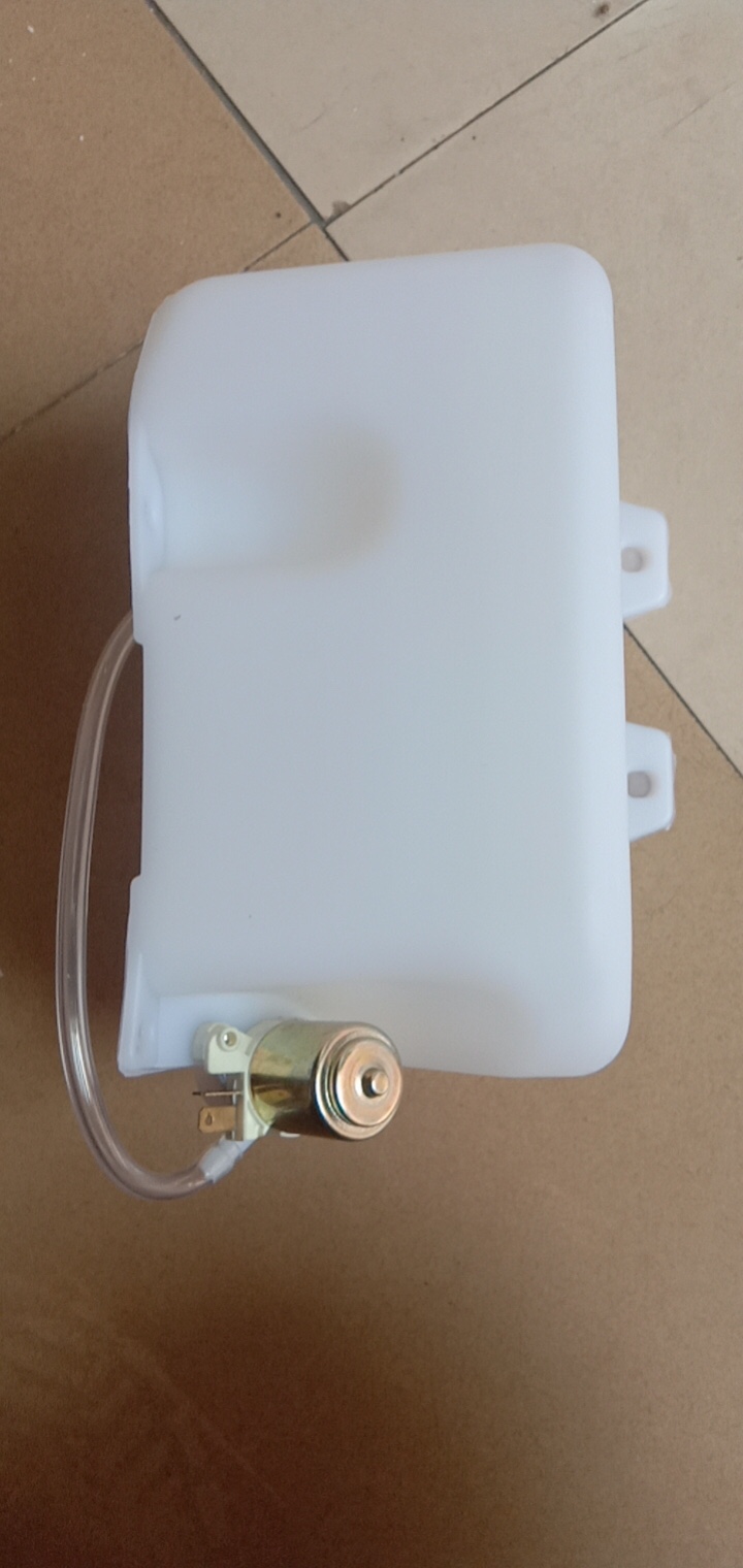 挖掘机配件小松PC200/220/300/360-7-8雨刮器喷水壶洗涤壶喷水嘴