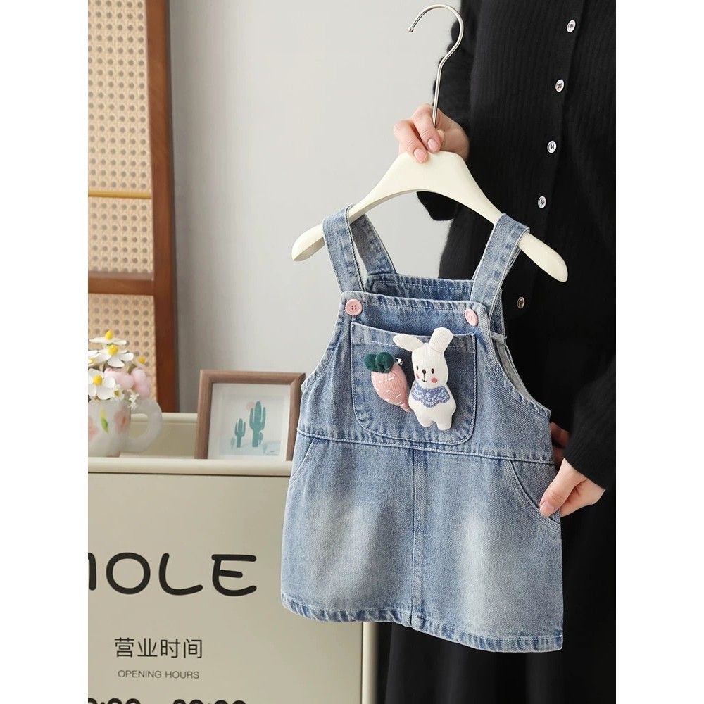 女童牛仔连衣裙洋气2024夏装新款女宝宝牛仔背心裙婴儿背带裙春秋