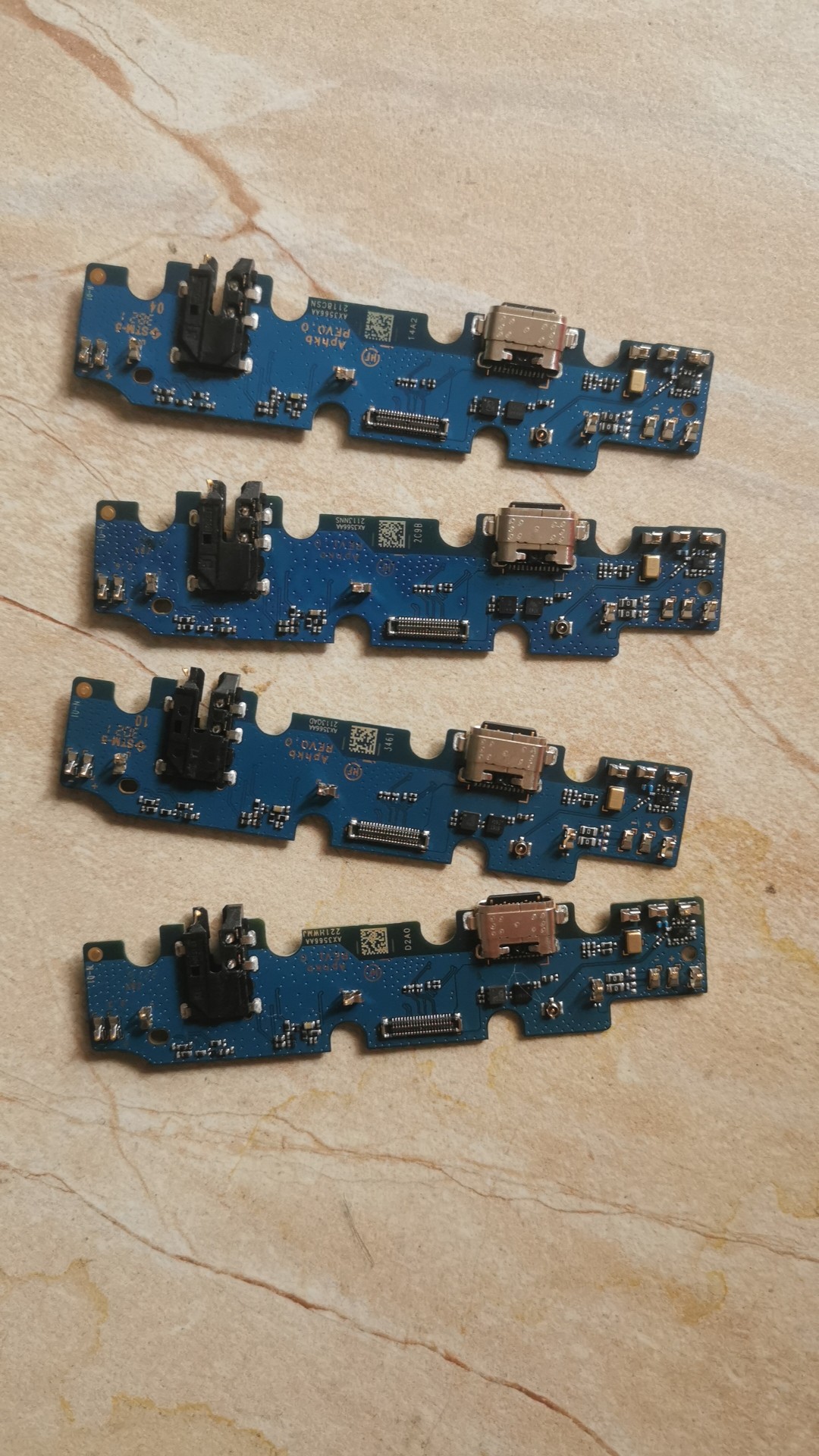 适用Samsung/三星GALAXY Tab A7lite T220 T225 尾插小板更换维修