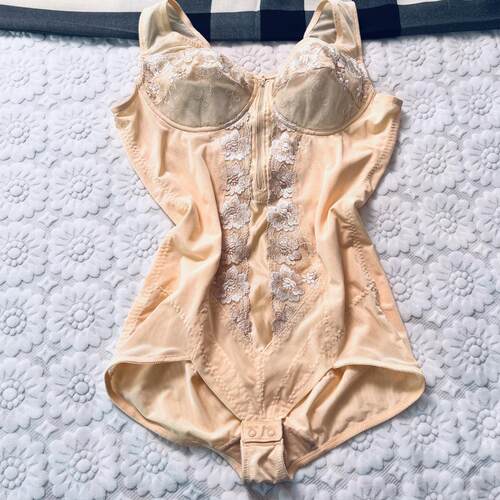 高端紧薄夏季塑身连体衣