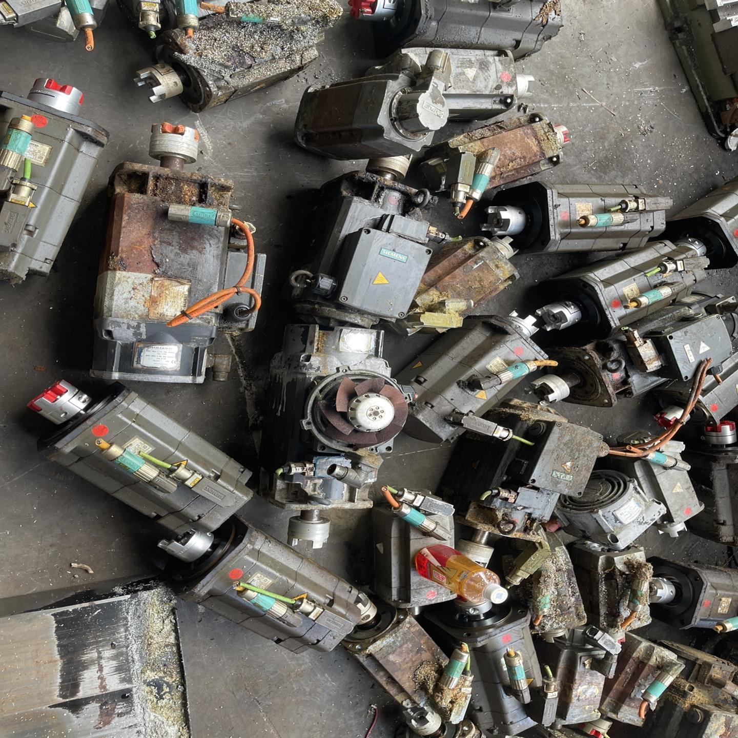 1PH8083-1VN021UM02-0LA1  主