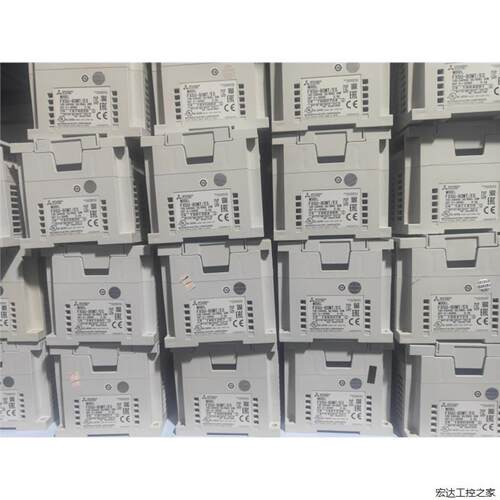 FX5U-80MTES成色好 功能正常实拍图