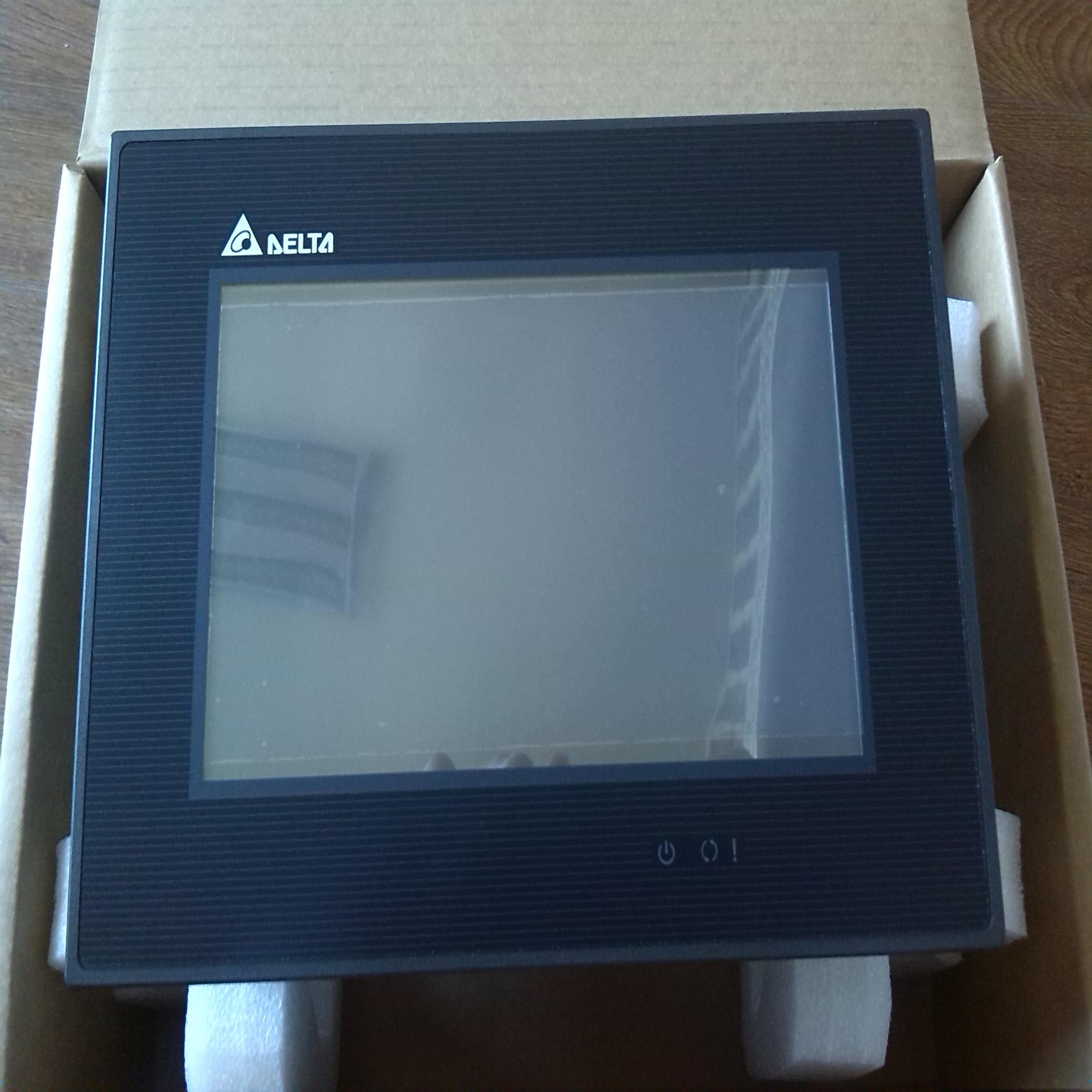 台达B系列56真彩触摸屏DOP-B05S111  质保一年现货