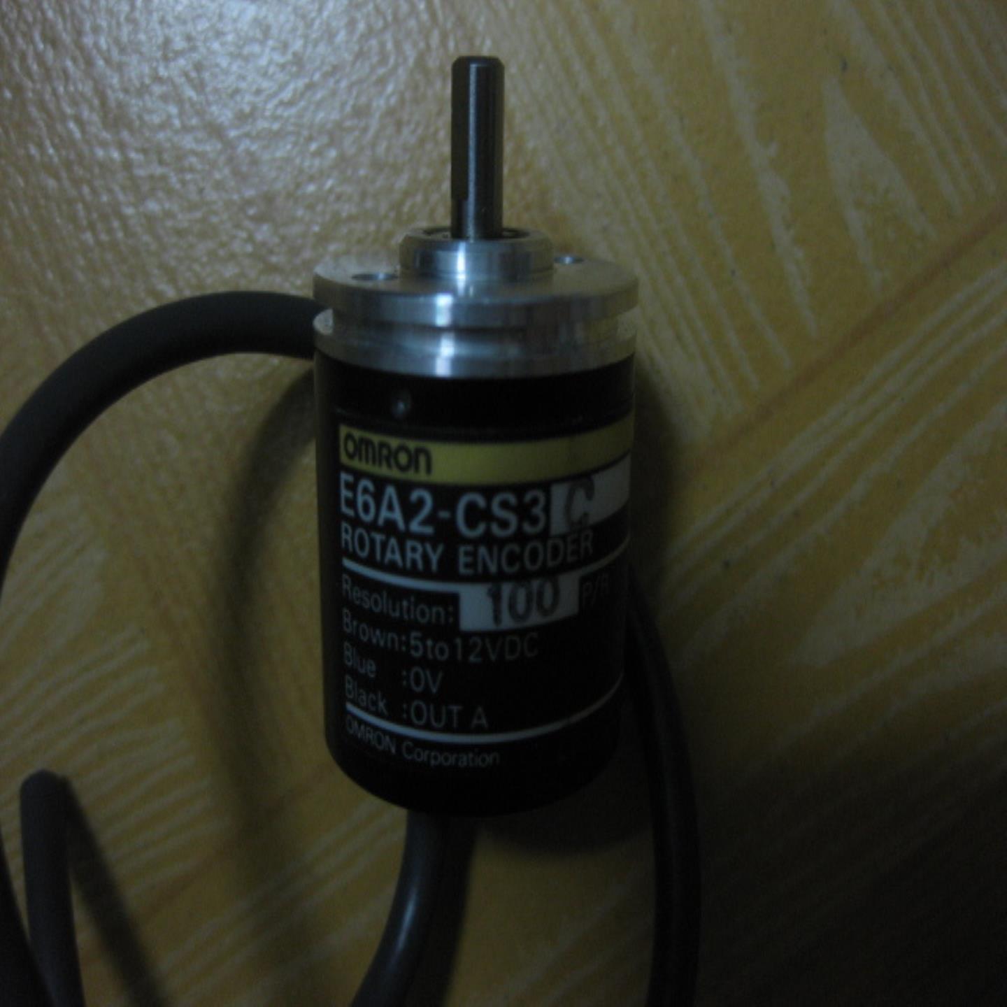 OMRON  编码器 E6A2-CS3C 100pR