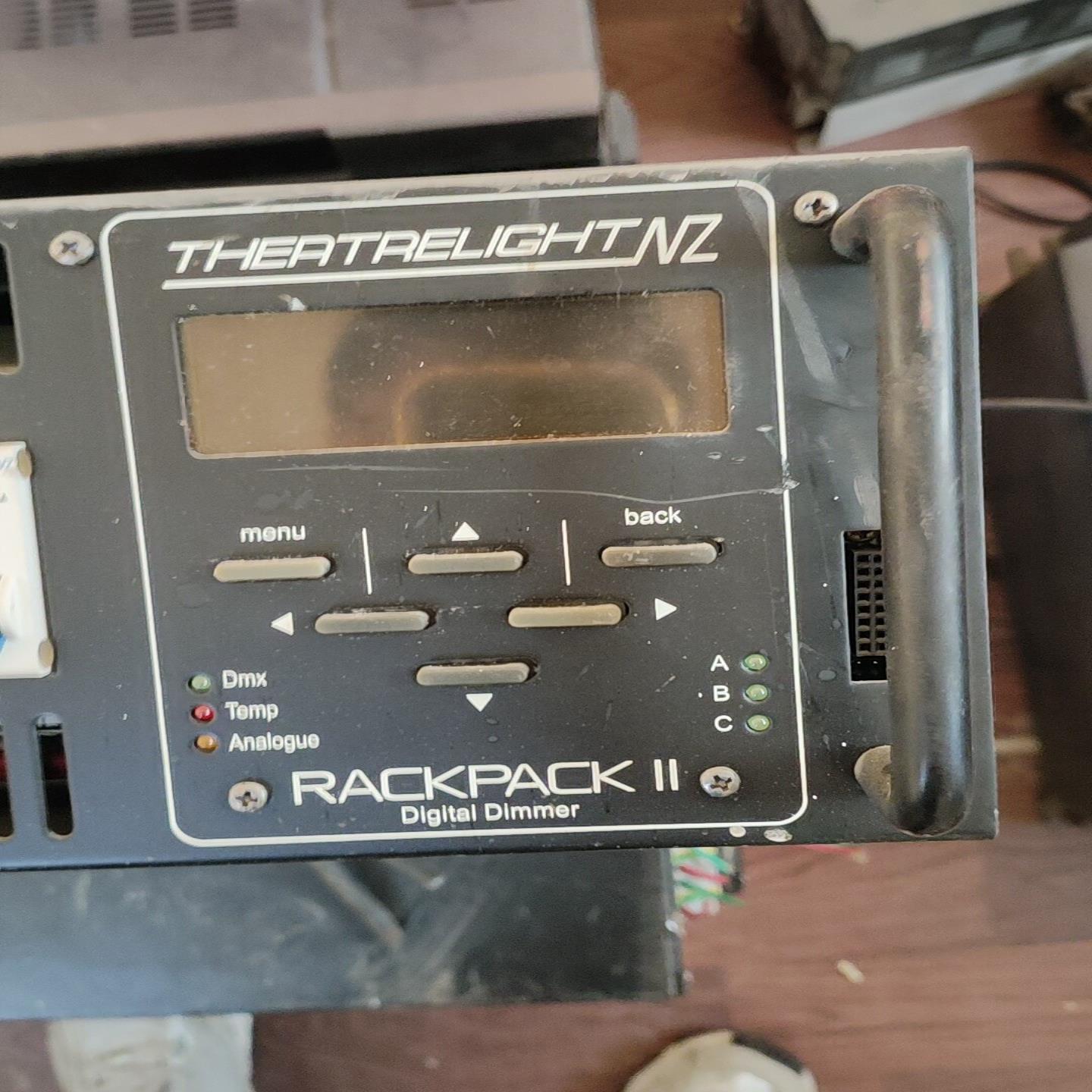 THEATRELIGHT RACKPACK II液晶数字硅箱