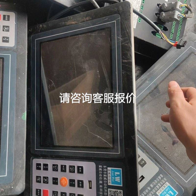 安川伺服电机SGM7G-44A7C6C新的无包装，成色很新，议价