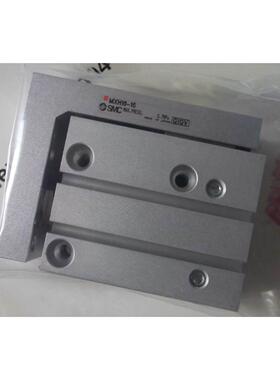 95新 KEYENCE基恩士LV-NH62激光传感器