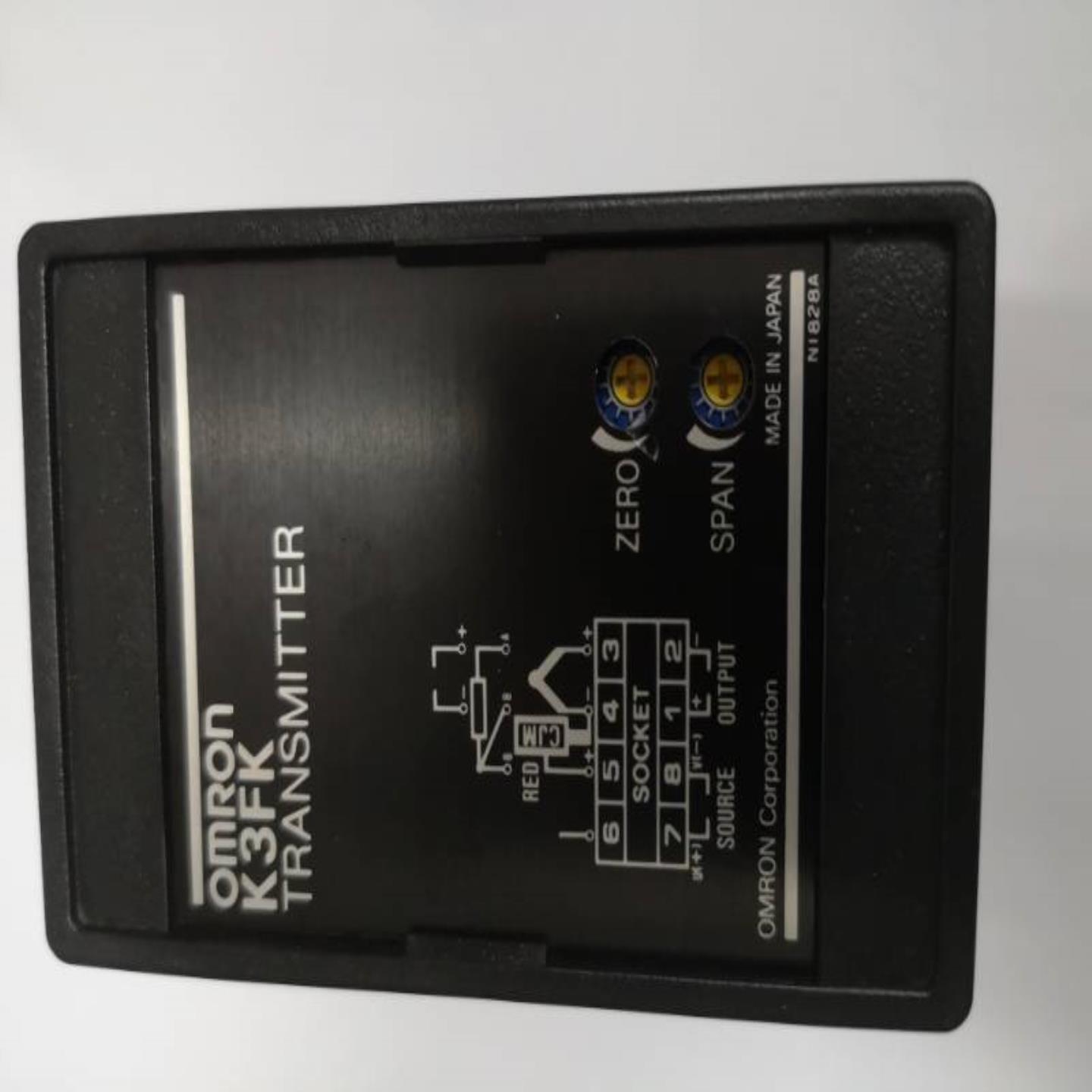 K3FK OMRON K3FK-RS-14-B  JPT100 600度 0-10vDC 100VAC