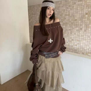 上衣T496 复古卫衣露肩宽松休闲长袖 斜肩铆钉美式 几多芝MUCHZHI