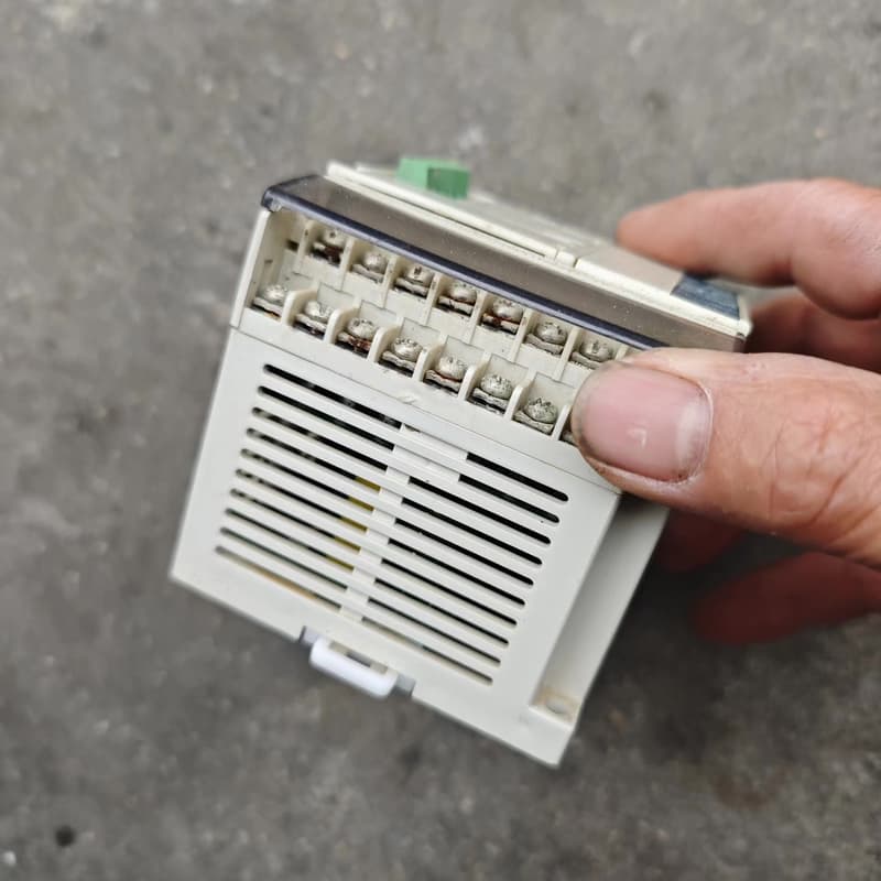 三菱PLC FX1S-20MR-001--议价商品