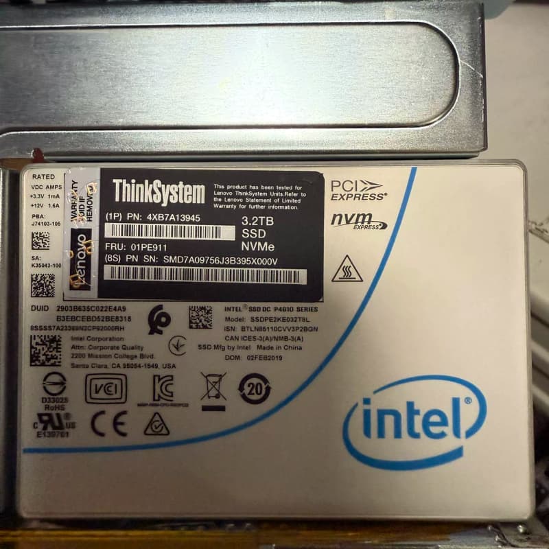 联想ThinkSystem 3.2T NVMe SSD固态硬--议价商品