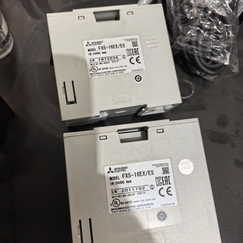三菱PLC扩展模块 FX5-16EX/ES,库存备件未使用,--议价商品