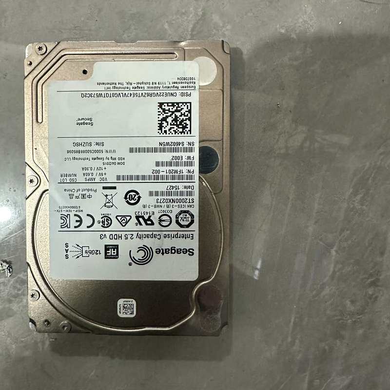 希捷 2TB 7.2K 12G 2.5寸 SAS ST200--议价商品