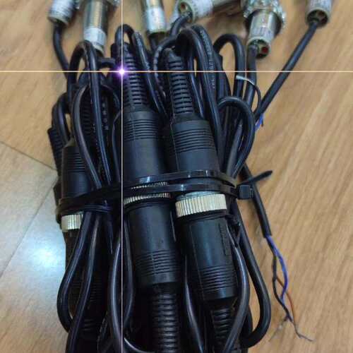 细纱机三自动传感器:LE5MD-2P1K3凯悦电子，PNP常--议价商品