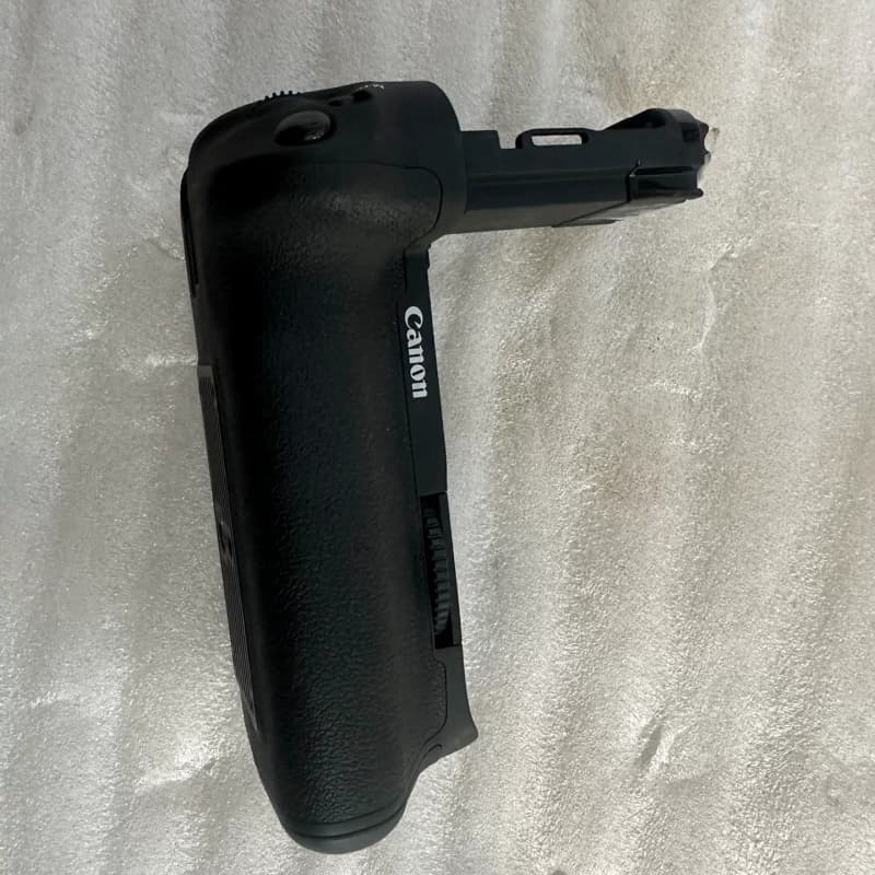 佳能5d4手柄BG-E20 9新，功能完好，要的联系，可以直--议价商品