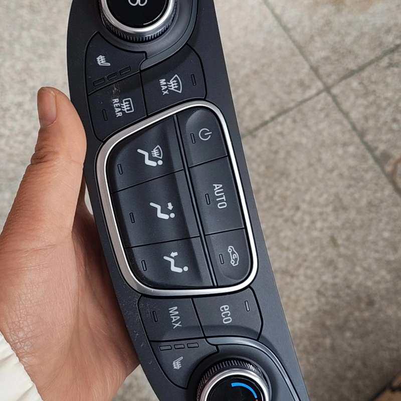 全新,别克微蓝5空调面板 标价包邮--议价商品