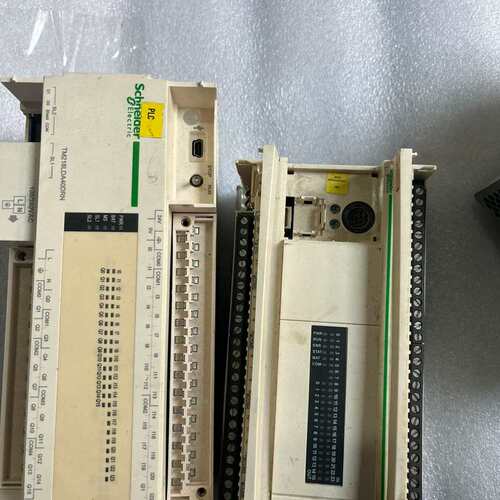 施耐德TWDLCAA40DRF跟TM218LDA40DRN，--议价商品