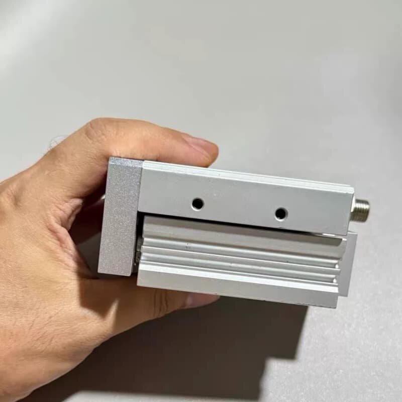ZPCAC致鼎气缸MXS20-20,拆机件,成色如图,功--议价商品
