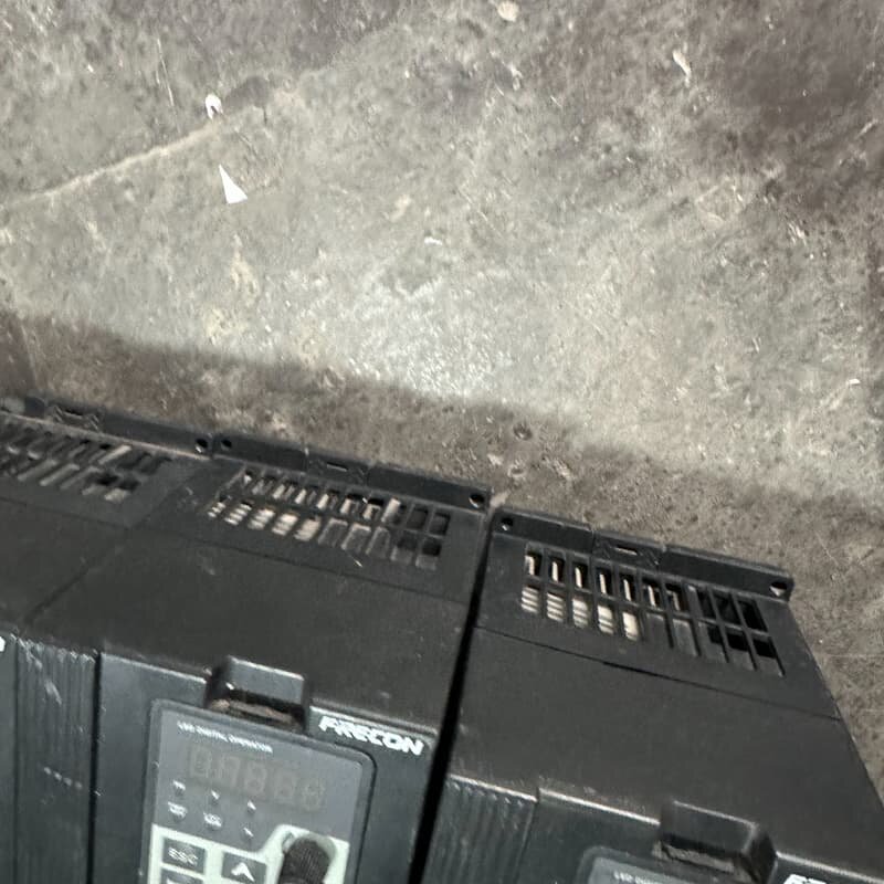 拆机孚瑞肯拆机变频器 FR100-4T-4.0B 4.0kw--议价商品