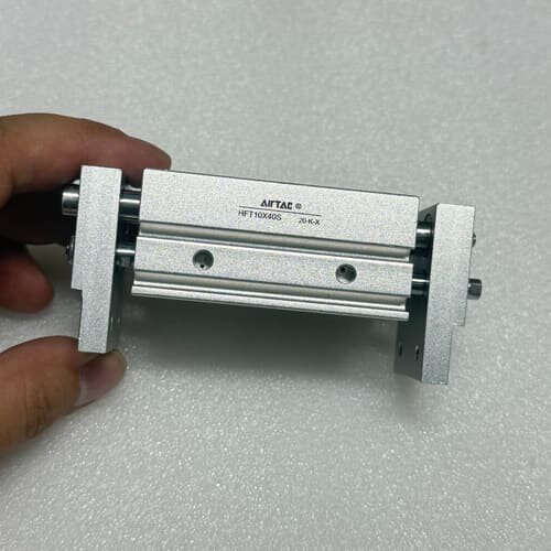 亚德客阔型夹爪气缸HFT10X40S，原装正品，实物拍摄，成--议价商