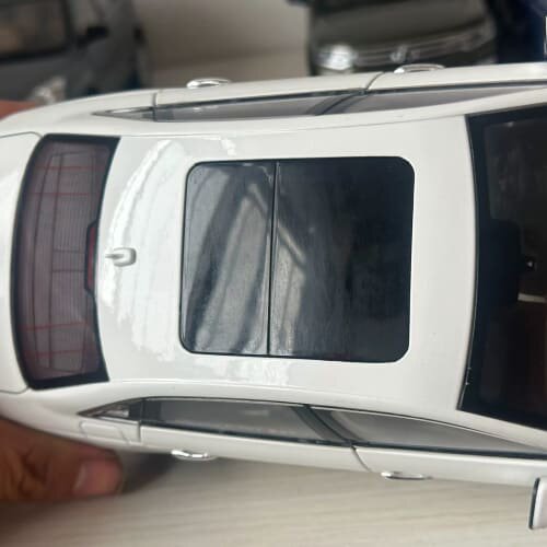 1/18比例奥迪a4l汽车模型--议价商品