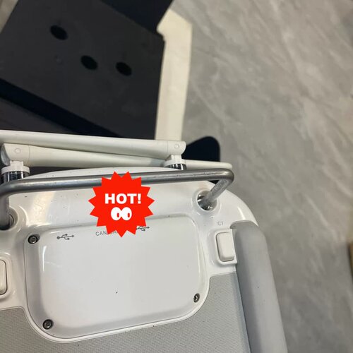 大疆datalink3遥控器，含接收机和配件，成色很好，有两--议价商
