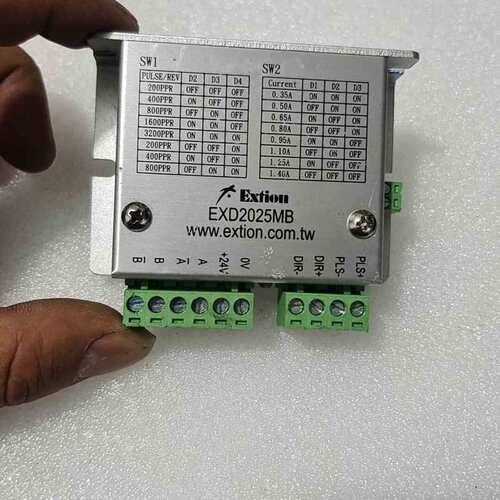 内驱动器EXD2025MB，两相步进驱动器，直流电供电。拆--议价商品