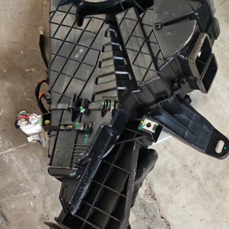 极氪9X 后空调箱总成 PTC 拆车件--议价商品