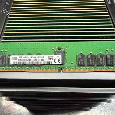 SK海力士16GB DDR4 2Rx8 3200AA-RE2--议价商品